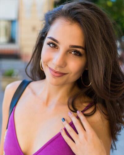 Delhi sugar baby features